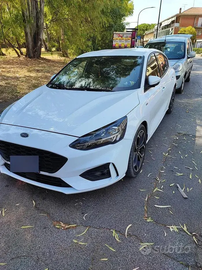 Usata Ford Focus ST-Line 120 CV (88 kW) 2019 Bianco Berlina