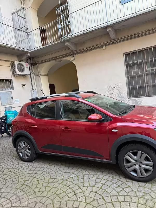 Usata Dacia Sandero 91 CV (66 kW) 2023 Rosso Utilitaria
