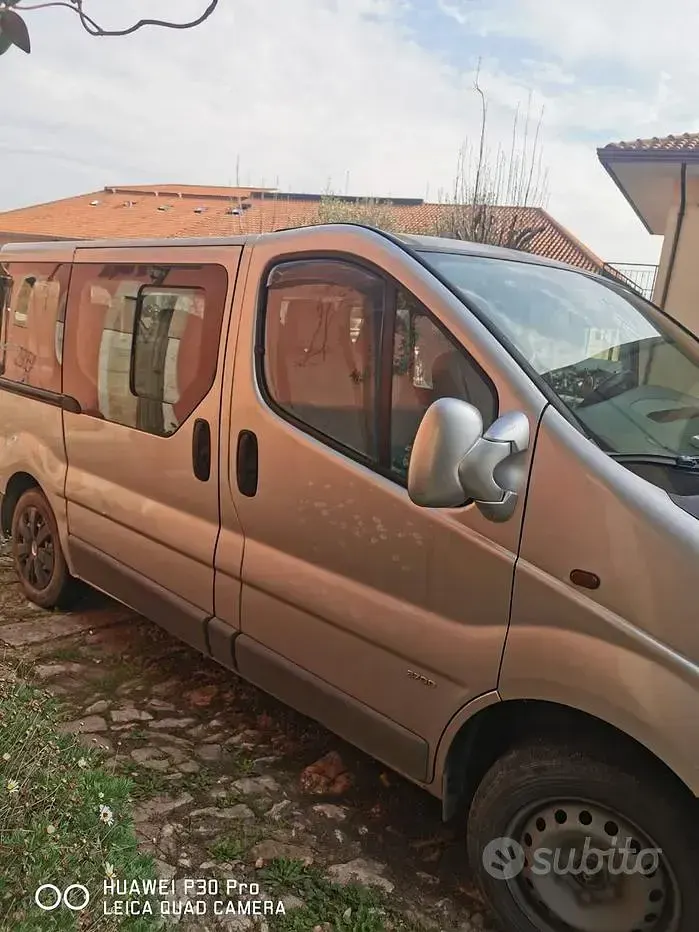 Usata Opel Vivaro 2003 Monovolume