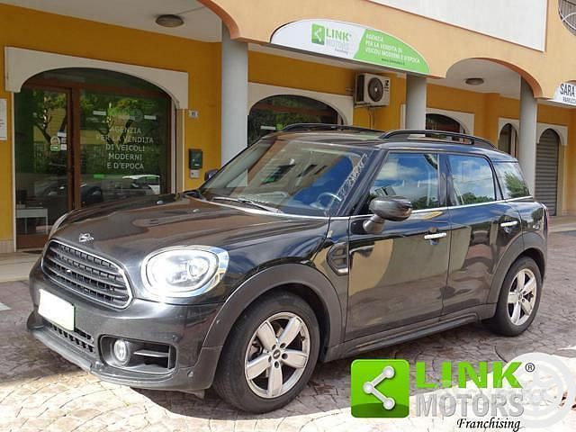 Usata Mini One Countryman 102 CV (75 kW) 2020 Nero SUV