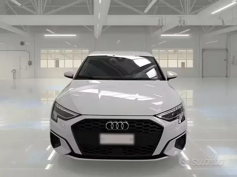 Usata Audi A3 Business 150 CV (110 kW) 2022 Bianco Berlina