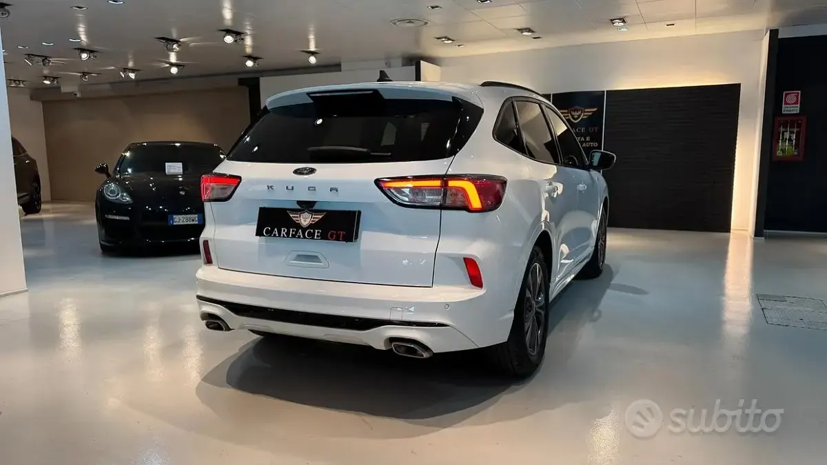 Usata Ford Kuga ST-Line 120 CV (88 kW) 2021 Bianco SUV