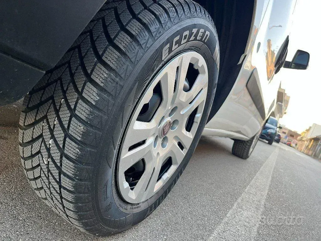 Usata Fiat Doblò 95 CV (69 kW) 2017 Bianco Monovolume