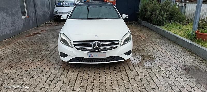 Usata Mercedes A180 Premium 110 CV (80 kW) 2015 Bianco Berlina