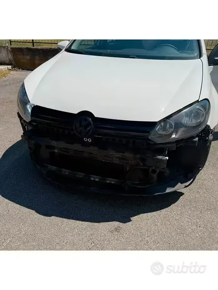 Usata VW Golf VI 122 CV (89 kW) 2011 Bianco Berlina