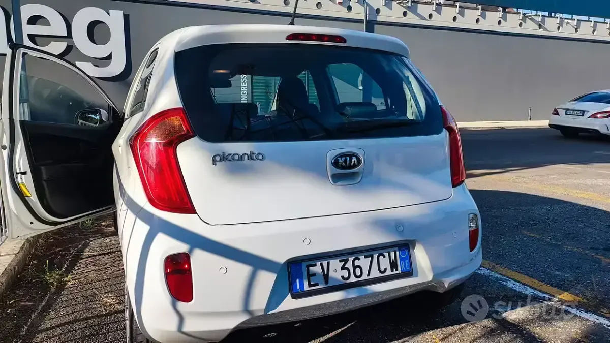 Usata Kia Picanto 69 CV (50 kW) 2014 Bianco Utilitaria