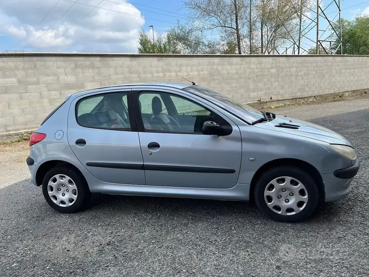 Usata Peugeot 206 2003 Grigio Berlina