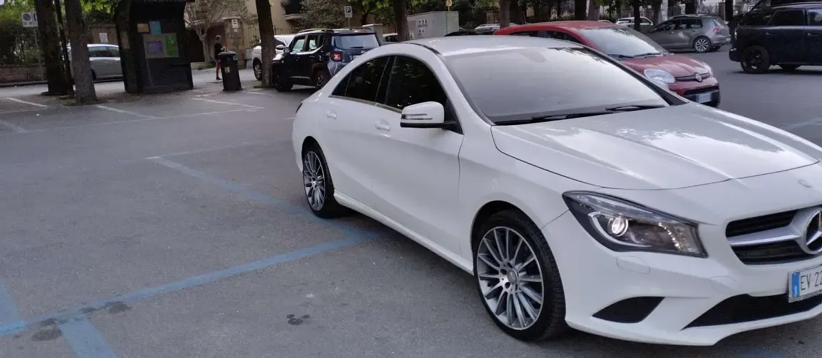 Usata Mercedes CLA180 Premium 109 CV (80 kW) 2014 Bianco Coupé
