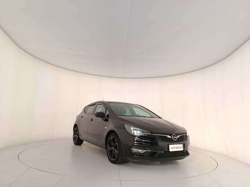 Usata Opel Astra GS Line 110 CV (80 kW) 2021 Nero Berlina