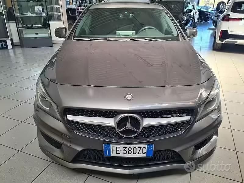 Usata Mercedes CLA220 Premium 177 CV (130 kW) 2016 Grigio Berlina