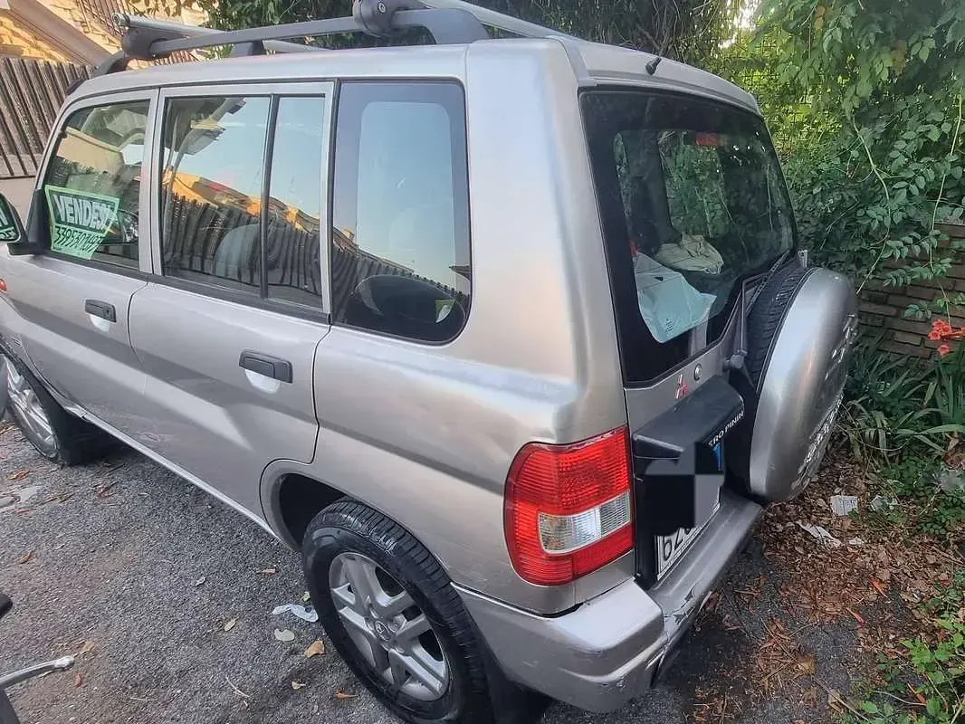 Usata Mitsubishi Pajero 114 CV (83 kW) 2003 Argento SUV