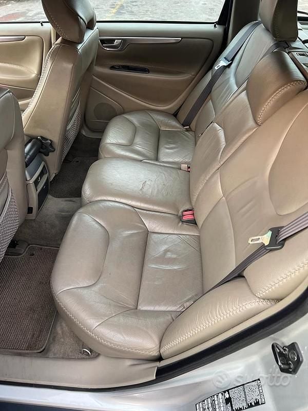 Usata Volvo XC70 200 CV (147 kW) 2001 Grigio Station wagon