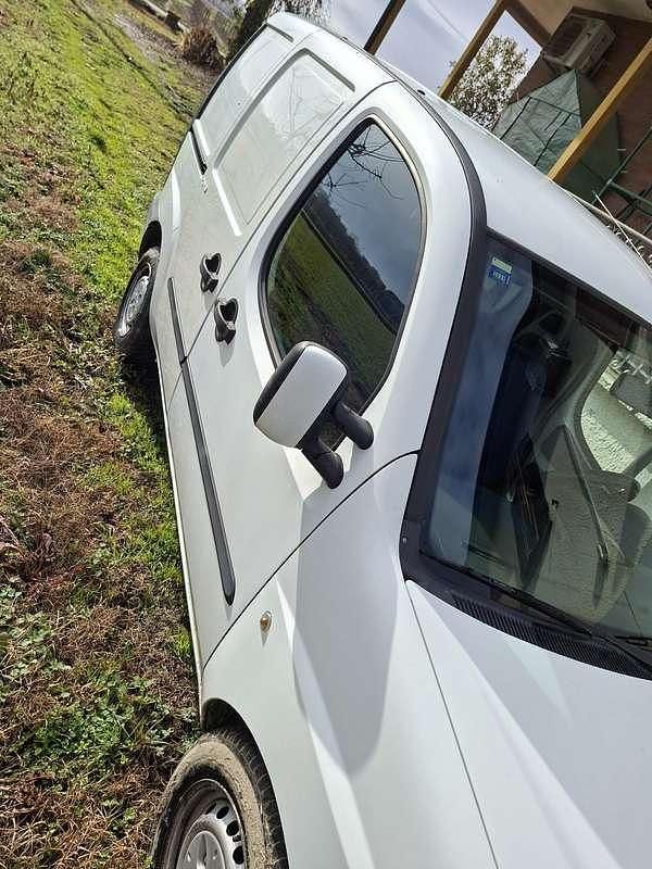 Usata Fiat Doblò 101 CV (74 kW) 2002 Bianco Monovolume