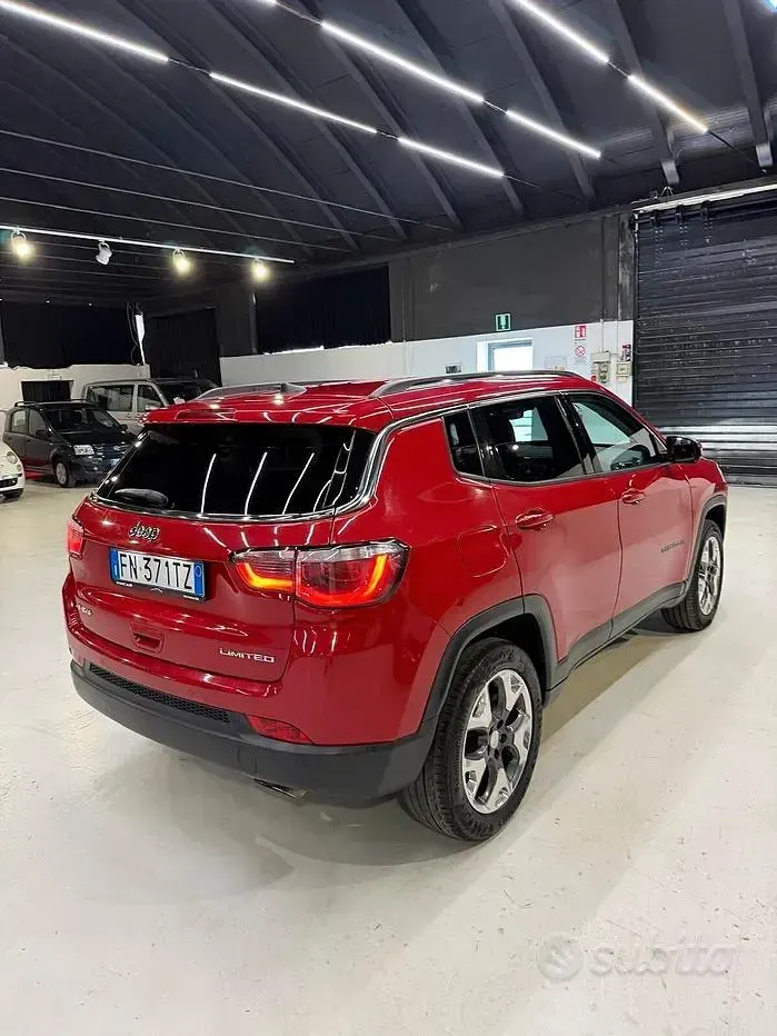 Usata Jeep Compass Limited 140 CV (102 kW) 2018 Rosso SUV