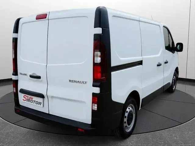 Usata Renault Trafic 110 CV (80 kW) 2024 Bianco