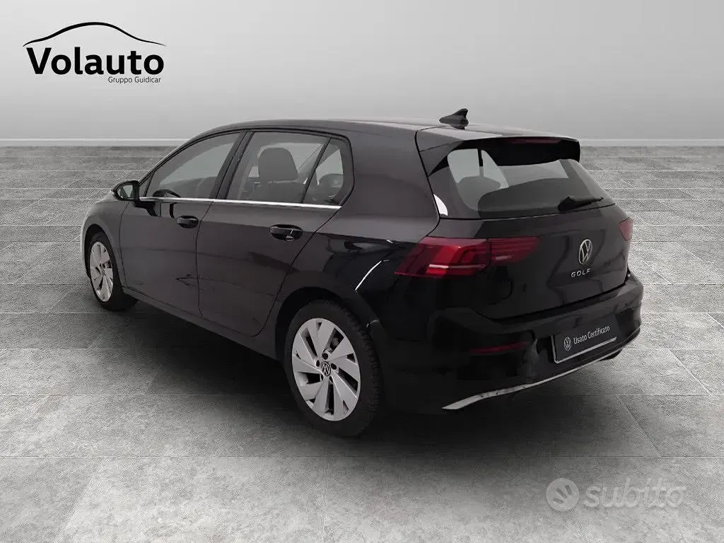 Begagnad VW Golf VIII Style 150 HK (110 kW) 2025 Svart Sedan
