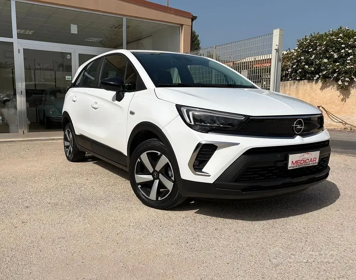 Usata Opel Crossland Edition 110 CV (80 kW) 2022 Bianco SUV