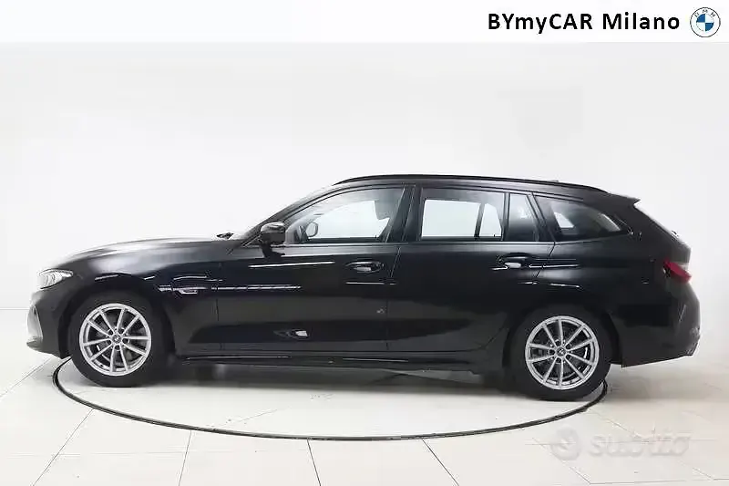 Usata BMW 320e Efficient Dynamics 163 CV (119 kW) 2023 Nero Station wagon