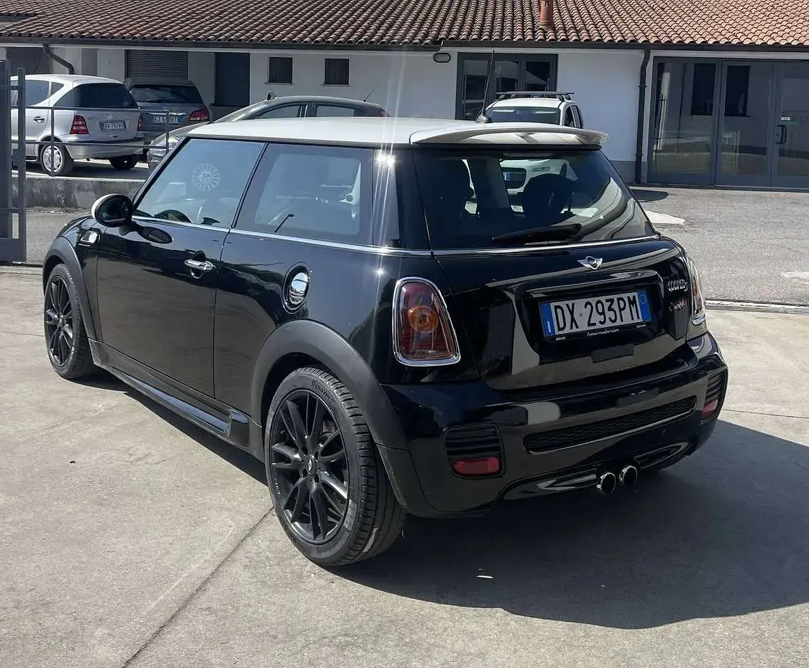 Usata Mini Cooper S 174 CV (127 kW) 2009 Nero Utilitaria