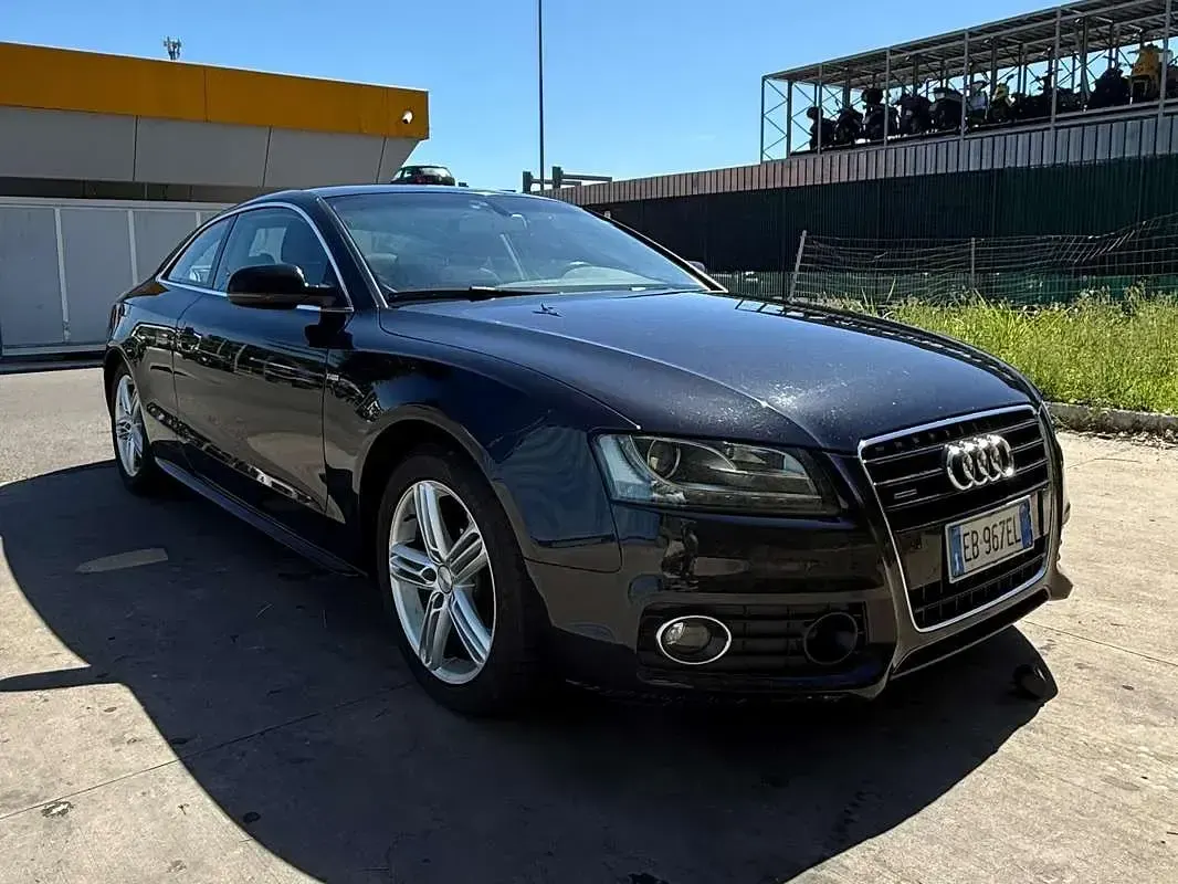 Usata Audi A5 Ambition 239 CV (175 kW) 2011 Nero Coupé