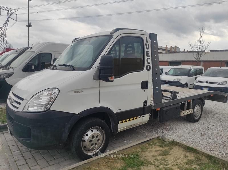 Usata Iveco Daily 116 CV (85 kW) 2008 Bianco