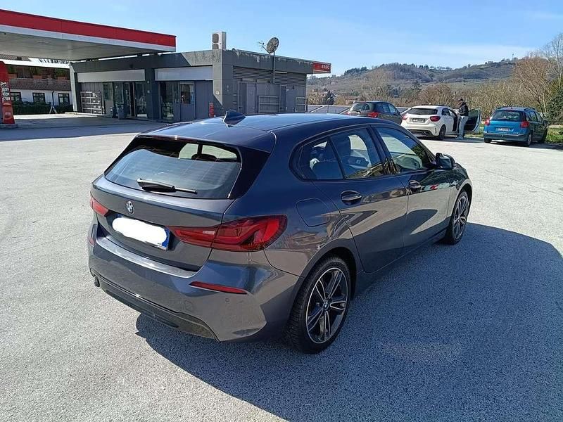 Usata BMW 116 Advantage 116 CV (85 kW) 2020 Grigio Utilitaria