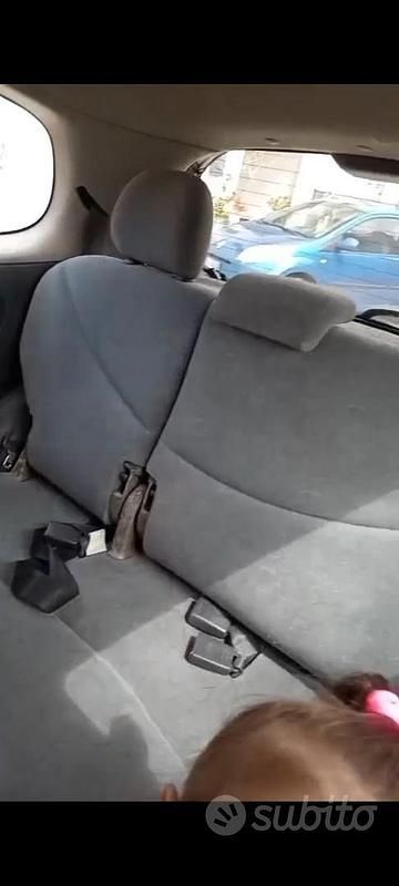 Usata Toyota Yaris 2000 Blu Utilitaria