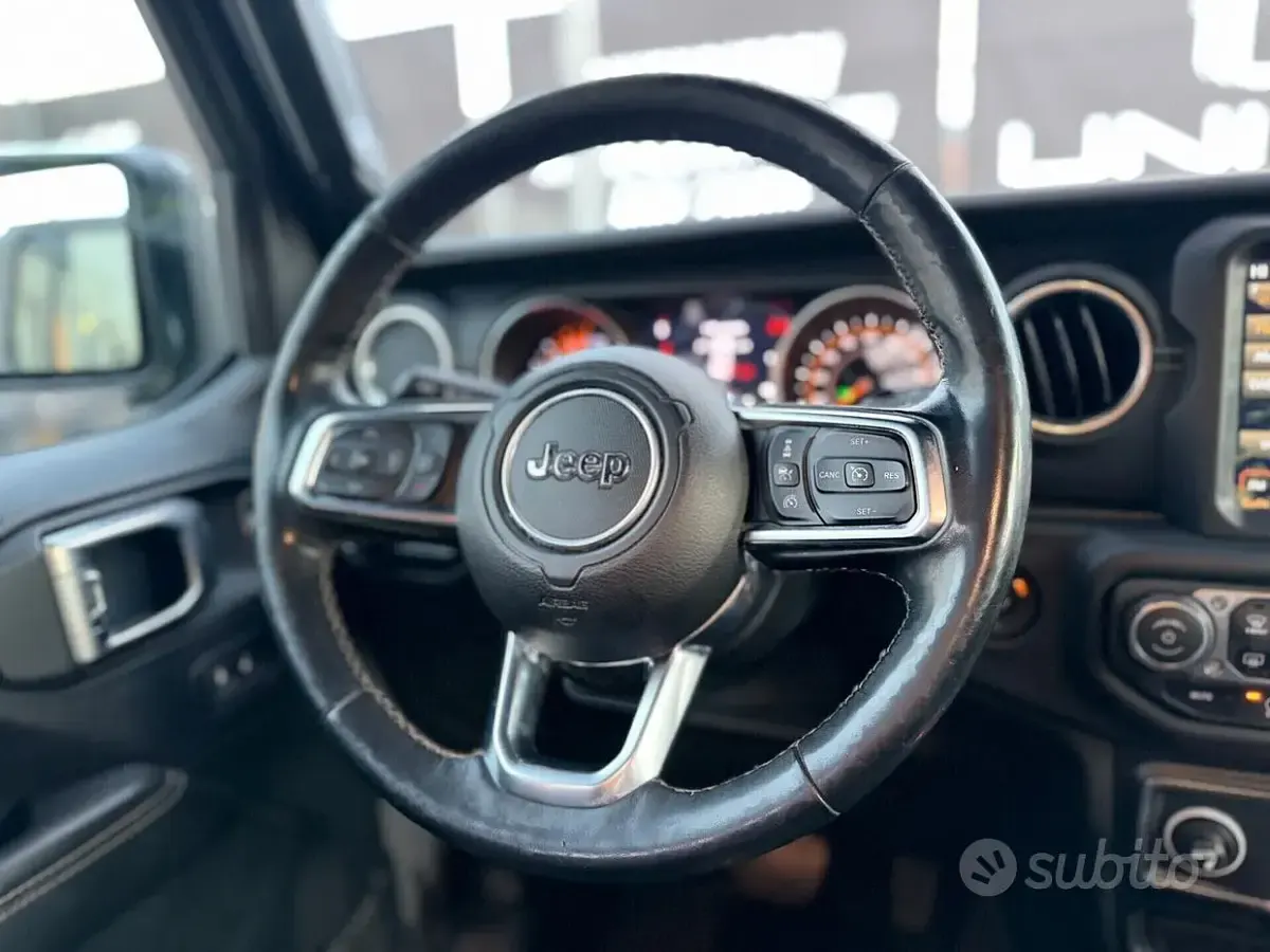 Usata Jeep Wrangler Unlimited Sahara 200 CV (147 kW) 2020 Grigio SUV