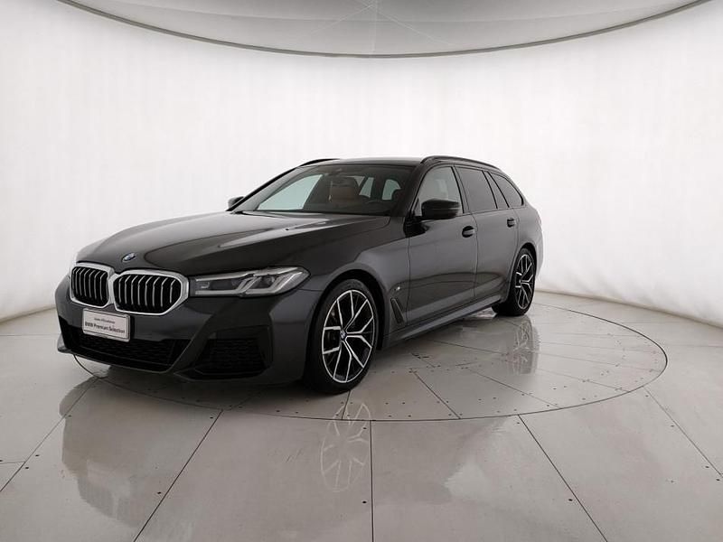 Grigio Usata 2022 BMW 520 M Sport Station wagon | 36.900 € (Molto cara) - Immagine 1/4