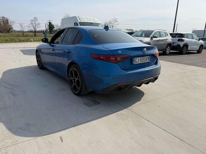 Usata Alfa Romeo Giulia Veloce 211 CV (155 kW) 2022 Blu/azzurro Berlina