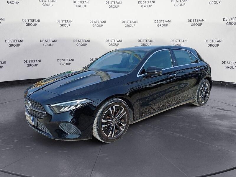 Usata Mercedes A180 Advanced Plus 116 CV (85 kW) 2023 Nero notte Utilitaria