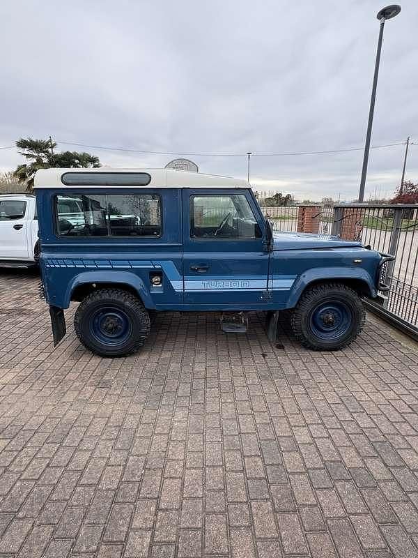Usata Land Rover Defender 86 CV (63 kW) 1996 Blu/azzurro Station wagon