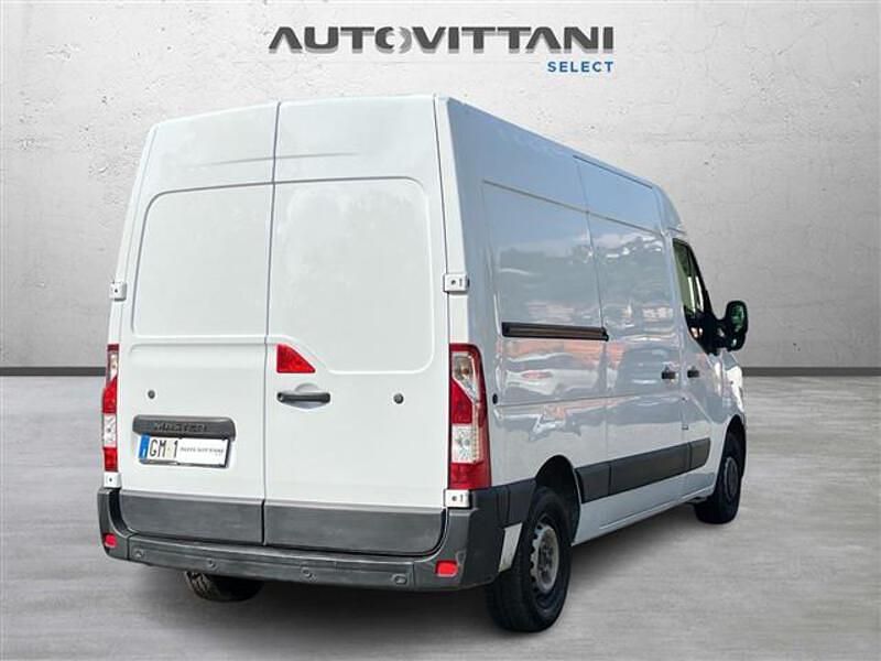 Usata Renault Master 135 CV (99 kW) 2023 Bianco Monovolume