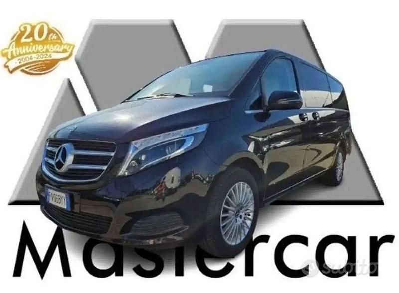 Usata Mercedes V220 163 CV (119 kW) 2018 Nero Monovolume