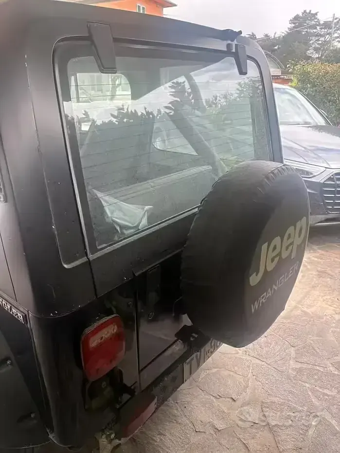 Usata Jeep Wrangler 1991 Blu SUV