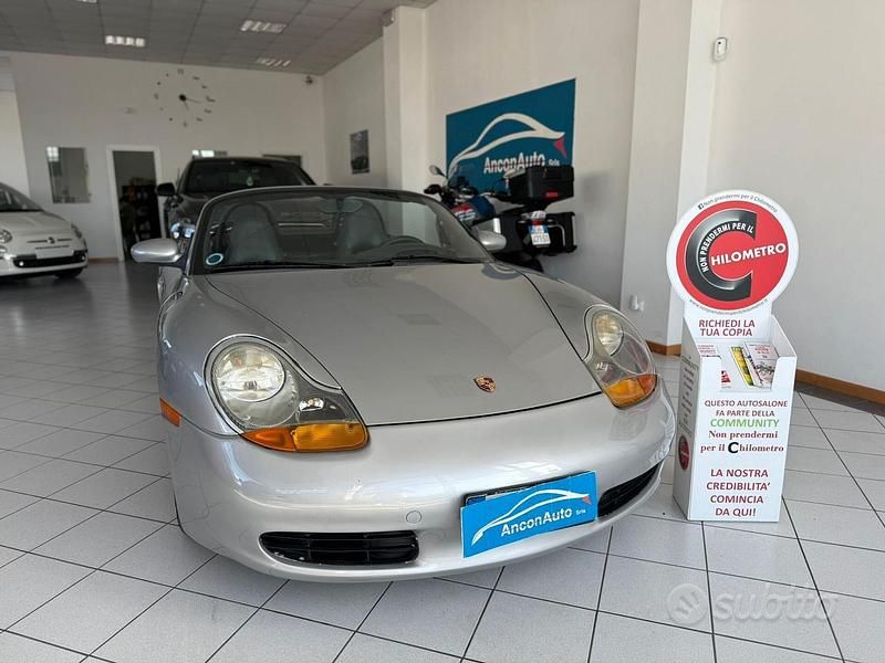 Argento Usata 2000 Porsche Boxster Cabrio | 15.900 € (Super prezzo) - Immagine 1/4