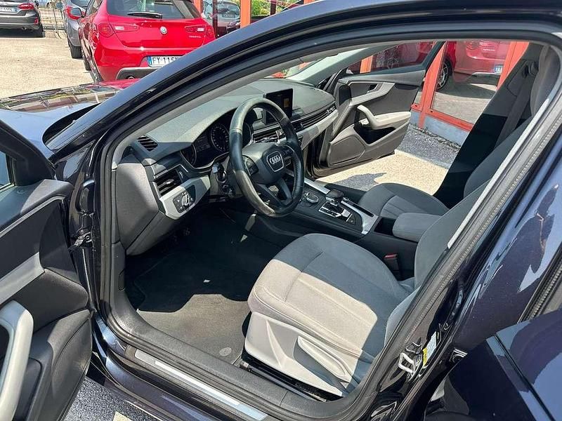 Usata Audi A4 Business 150 CV (110 kW) 2017 Blu/azzurro Station wagon
