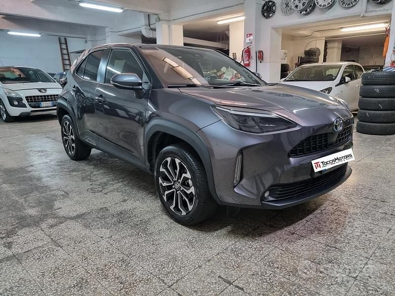 Usata Toyota Yaris Cross Trend 92 CV (67 kW) 2021 Grigio SUV