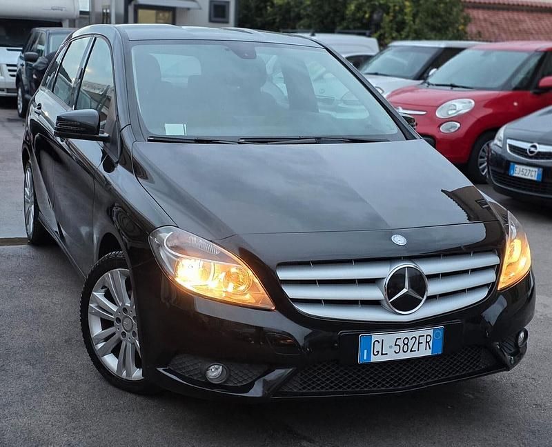 Usata Mercedes B180 Executive 110 CV (80 kW) 2014 Nero Monovolume