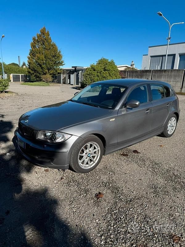 Usata BMW 116 2011 Grigio Utilitaria