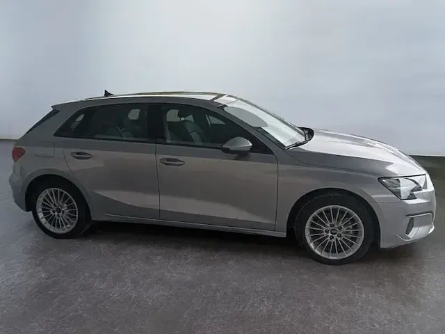 Usata Audi A3 Advanced Plus 150 CV (110 kW) 2024 Argento floret metallizzato Berlina