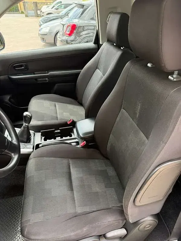 Usata Suzuki Grand Vitara 106 CV (77 kW) 2012 SUV