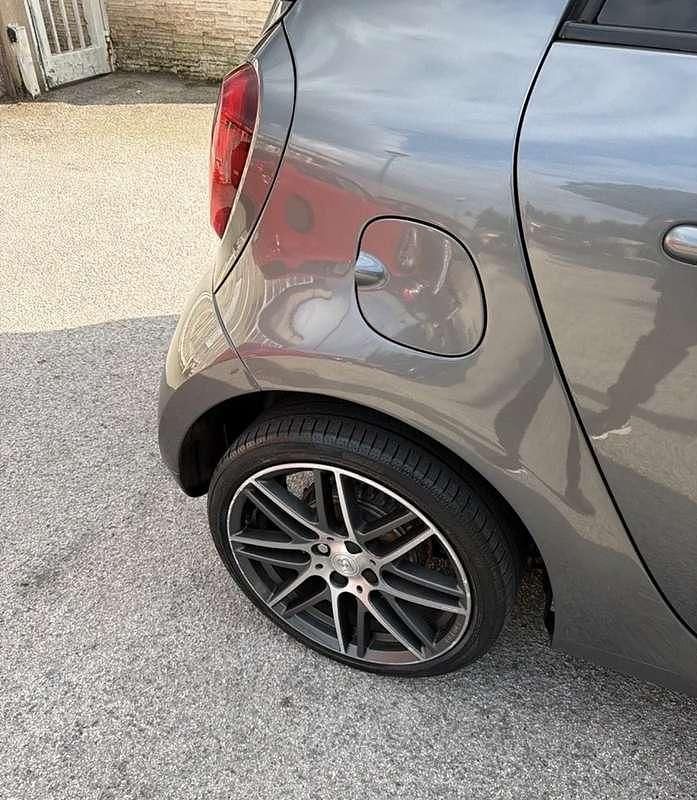 Usata Smart ForFour Brabus 109 CV (80 kW) 2016 Nero Utilitaria