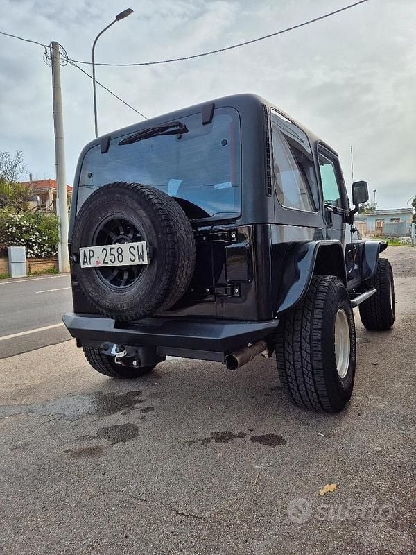 Usata Jeep Wrangler 1997 Nero SUV