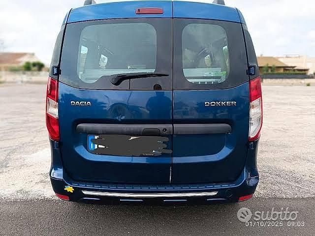 Usata Dacia Dokker 116 CV (85 kW) 2019 Blu Monovolume