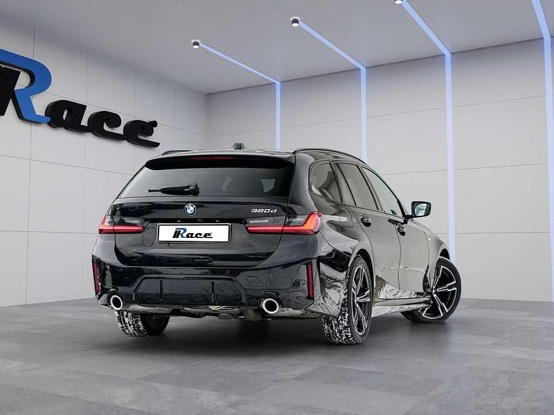 Usata BMW 320 M Sport 190 CV (139 kW) 2025 Nero zaffiro Station wagon