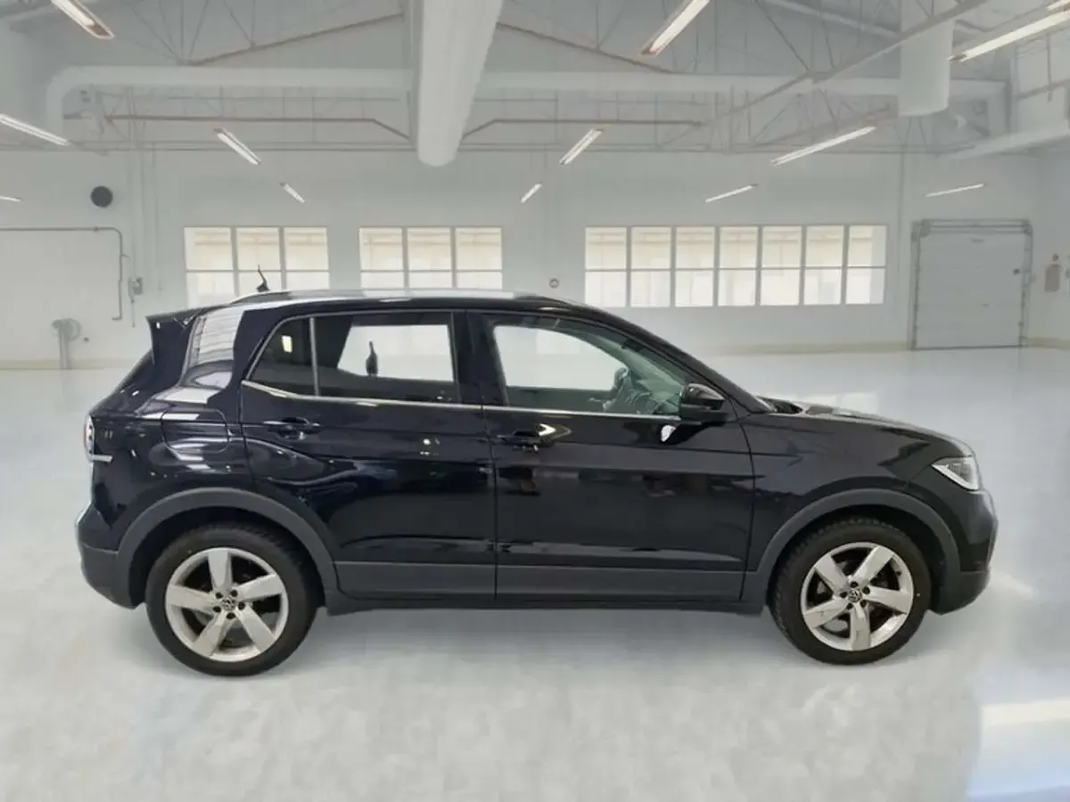 Usata VW T-Cross Advance 110 CV (80 kW) 2023 Nero SUV