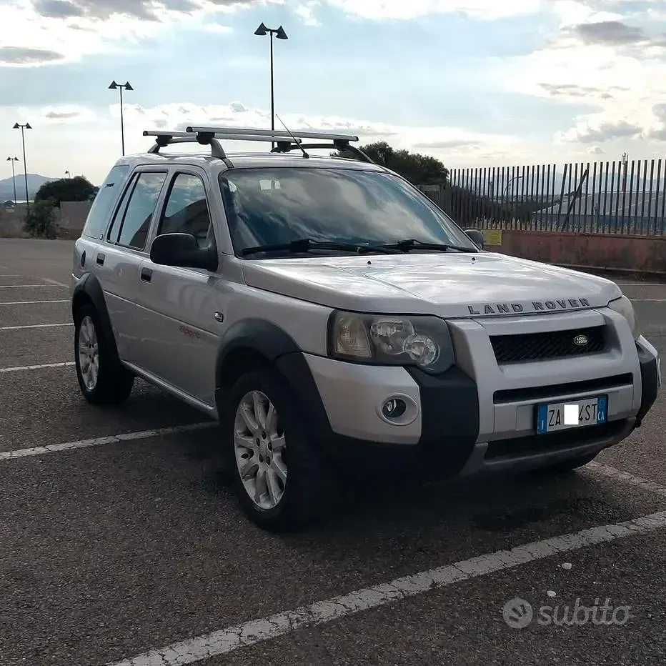 Usata Land Rover Freelander 111 CV (81 kW) 2004 Grigio SUV
