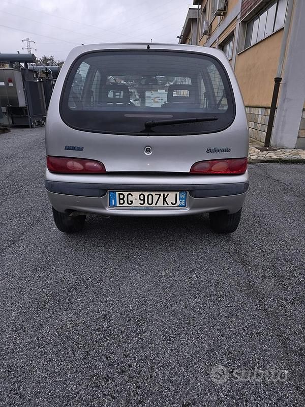 Usata Fiat 600 54 CV (39 kW) 2000 Grigio