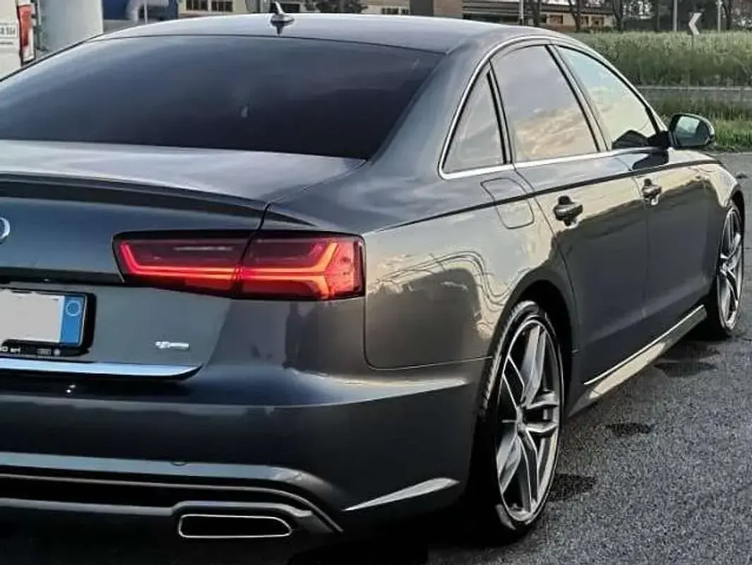 Usata Audi A6 S-Line 190 CV (139 kW) 2018 Grigio Berlina